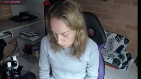 Snapshot of cristin_doll chatting on June 19, 2:54 pm cristina online show from June 19, 2:54 pm