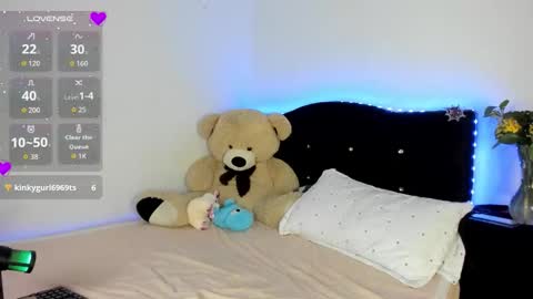 Snapshot of cristina_fernando chatting on February 24, 7:45 pm soycriss online show from February 24, 7:45 pm