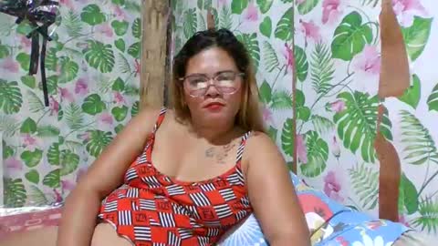 Snapshot of cristine316 chatting on February 28, 6:09 pm cristine316 online show from February 28, 6:09 pm