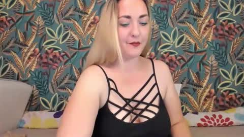 Cristina online show from November 18, 7:40 pm