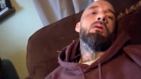 Snapshot of cristo8inch chatting on December 19, 5:42 pm cristo8inch online show from December 19, 5:42 pm