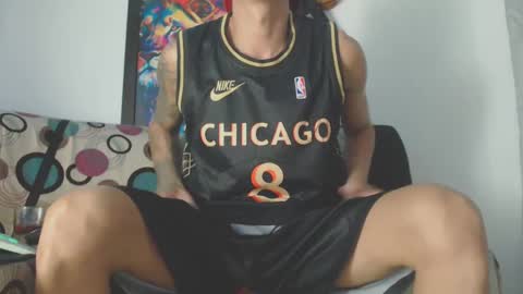 Snapshot of cristofer_dick5511 chatting on February 6, 2:22 am criistofer online show from February 6, 2:22 am