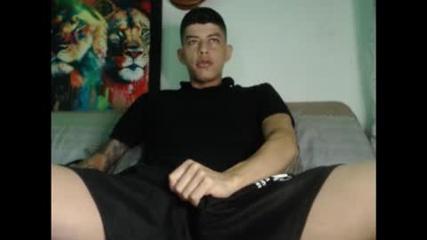 criistofer online show from February 1, 3:05 am