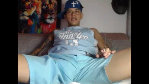 criistofer online show from February 12, 5:02 am