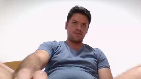 cristopher3042 online show from December 5, 2:31 am