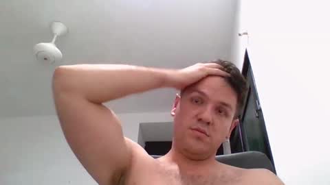 Snapshot of cristopher3042 chatting on April 7, 11:37 pm cristopher3042 online show from April 7, 11:37 pm