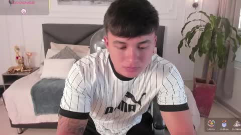 Cristopher online show from May 9, 1:16 pm