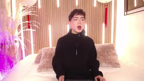 Snapshot of cristopher_wild chatting on March 27, 6:29 pm Cristopher online show from March 27, 6:29 pm