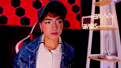 Snapshot of cristopher_wild chatting on March 29, 8:09 pm Cristopher online show from March 29, 8:09 pm