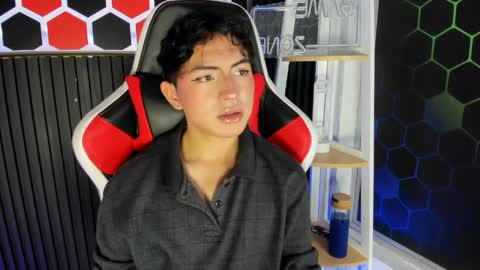 Snapshot of cristopher_wild chatting on April 1, 8:39 pm Cristopher online show from April 1, 8:39 pm