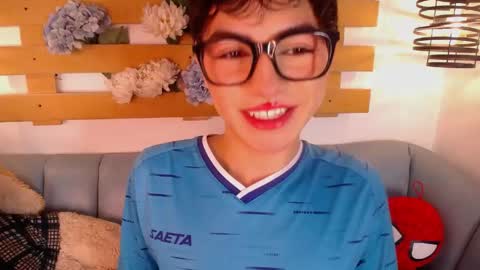 Cristopher  online show from May 1, 9:08 pm