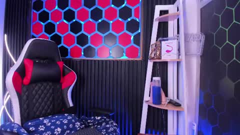 Cristopher  online show from June 24, 8:52 pm