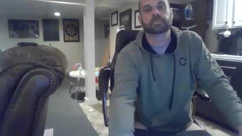 Snapshot of crm400 chatting on September 28, 1:55 am billybasement online show from September 28, 1:55 am