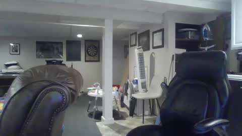 Snapshot of crm400 chatting on October 12, 1:15 am billybasement online show from October 12, 1:15 am