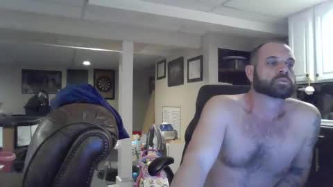 Snapshot of crm400 chatting on October 18, 3:20 am billybasement online show from October 18, 3:20 am