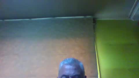 Snapshot of crmperez chatting on December 5, 9:50 pm crmperez online show from December 5, 9:50 pm