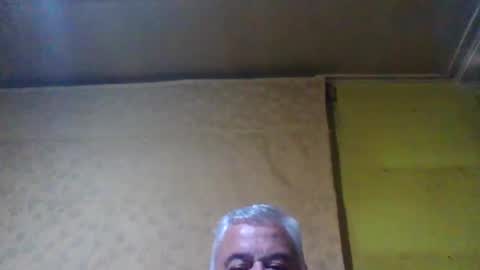 Snapshot of crmperez chatting on January 9, 4:41 am crmperez online show from January 9, 4:41 am