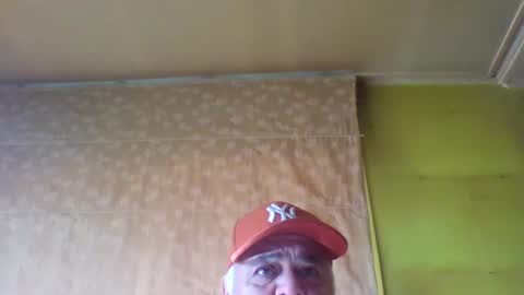 Snapshot of crmperez chatting on January 12, 10:33 pm crmperez online show from January 12, 10:33 pm