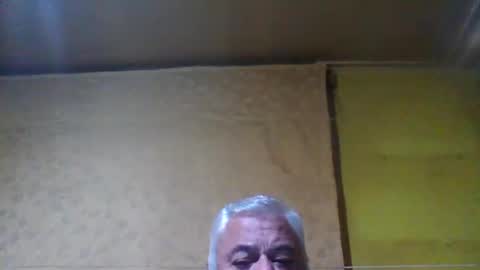 Snapshot of crmperez chatting on January 17, 2:08 am crmperez online show from January 17, 2:08 am