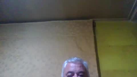 Snapshot of crmperez chatting on January 28, 2:11 am crmperez online show from January 28, 2:11 am