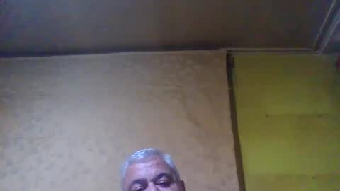 Snapshot of crmperez chatting on February 4, 12:19 am crmperez online show from February 4, 12:19 am