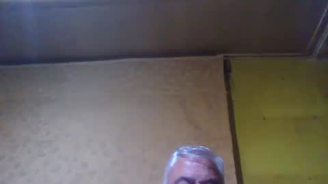 Snapshot of crmperez chatting on March 1, 1:22 am crmperez online show from March 1, 1:22 am