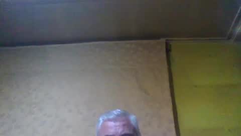 Snapshot of crmperez chatting on March 12, 2:20 am crmperez online show from March 12, 2:20 am