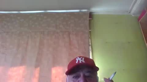 crmperez online show from March 22, 7:17 pm