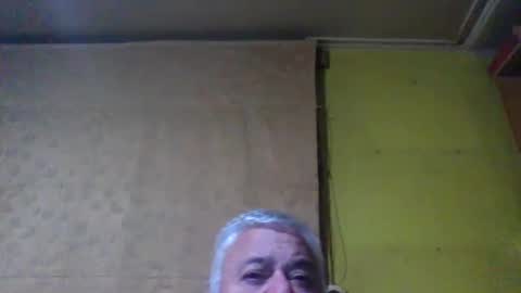 crmperez online show from March 27, 1:22 am