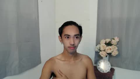 crocodale online show from September 19, 7:10 am