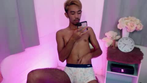 crocodale online show from November 19, 6:08 pm