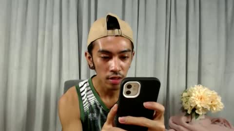 crocodale online show from March 11, 11:05 am