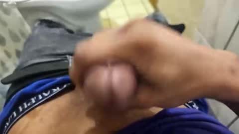 Snapshot of crokerguerra chatting on February 11, 4:17 am crokerguerra online show from February 11, 4:17 am