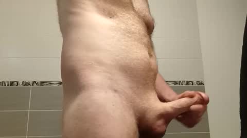 Snapshot of cronma chatting on April 6, 2:40 pm cronma online show from April 6, 2:40 pm