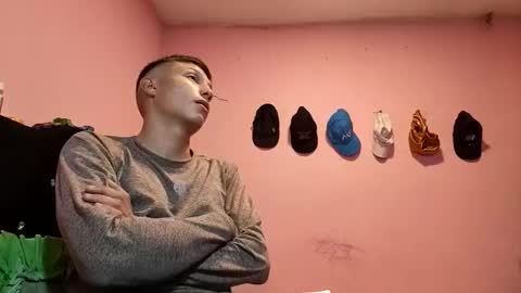 cronos_hot_888 online show from March 19, 8:35 pm