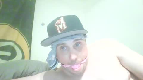 Snapshot of cronski_longcock chatting on October 19, 12:33 am cronski_longcock online show from October 19, 12:33 am