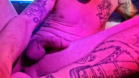 crossbo112293 online show from May 12, 5:59 am