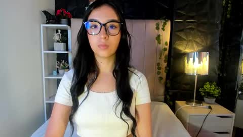 Lee online show from March 25, 3:18 pm