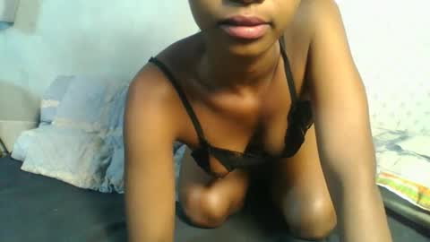 Snapshot of crush069 chatting on November 4, 6:23 am crush069 online show from November 4, 6:23 am