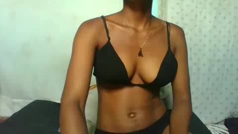 Snapshot of crush069 chatting on November 8, 10:59 am crush069 online show from November 8, 10:59 am