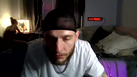cruz815 online show from May 6, 3:02 am