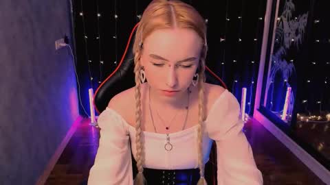 crybambi online show from March 19, 7:01 am