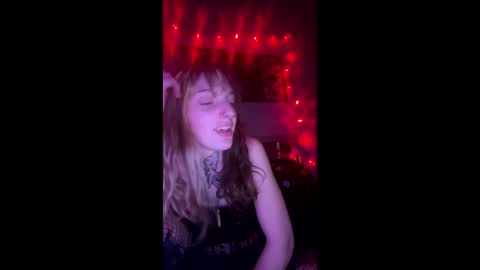 Snapshot of crylei chatting on January 21, 3:37 am kybaby online show from January 21, 3:37 am