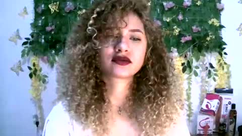 crysrus online show from February 22, 7:45 pm