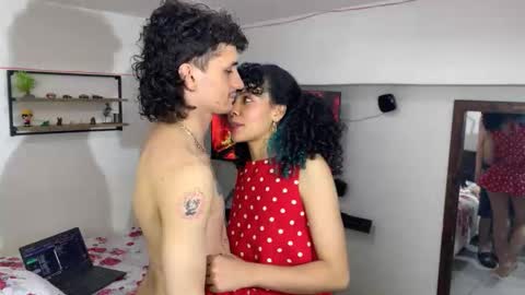 Snapshot of crystal5358 chatting on December 14, 6:19 am crystal5358 online show from December 14, 6:19 am