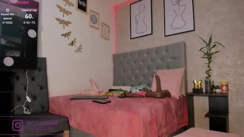   online show from December 17, 3:23 am