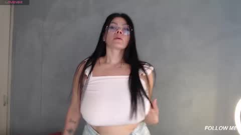 Snapshot of crystal_croft_ chatting on July 19, 6:11 pm Crystal online show from July 19, 6:11 pm