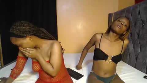 Snapshot of crystal_erica chatting on October 16, 5:08 am erica and Hami online show from October 16, 5:08 am