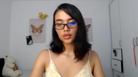 crystal_grilx online show from June 10, 1:50 am