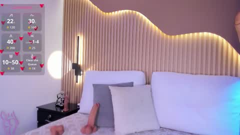 Snapshot of crystal_star16 chatting on February 23, 11:35 pm Chris online show from February 23, 11:35 pm